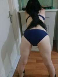 Çekici beyaz tenli eskort Hediye