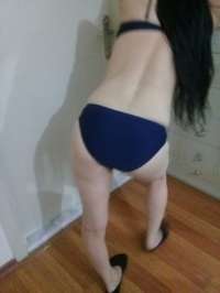 Çekici beyaz tenli eskort Hediye