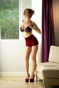 Çekici buğday tenli escort Gülbin