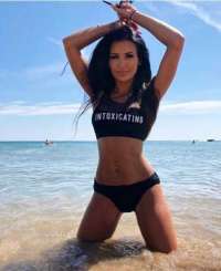 Çekici dans yapan escort Ayfer