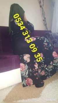 Gösterişli kaprissiz kız Funda