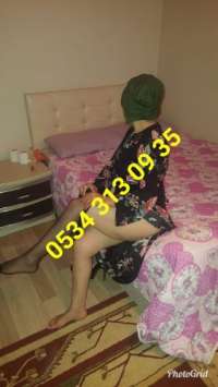 Gösterişli kaprissiz kız Funda