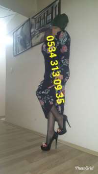 Gösterişli kaprissiz kız Funda