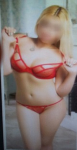 Kıvrak dans yapan escort övgül