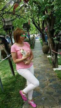 Kusursuz kendi yeri olan Naz