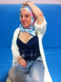 Muhteşem genç bayan Cemre