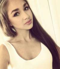 Seçkin kendi yeri olan hatun Ege