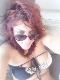 Seksapel ön sevişme yapan kadın Nuray