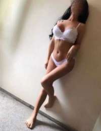 Seksi eve gelen Irem