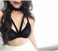 Seksi kendi yeri olan kız Nurseli