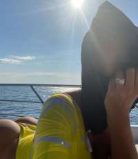 Şık fetişe açık hanım Iffet